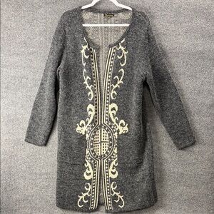Baciano Gray and Cream Long Sweater Women’s XL Lovely Design